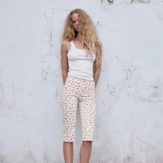 ZARA STRAWBERRY PRINT CAPRIS