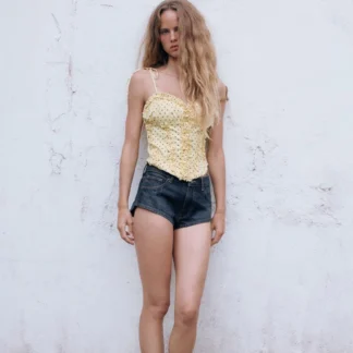 ZARA TRF MID-WAIST MINI DENIM SHORTS