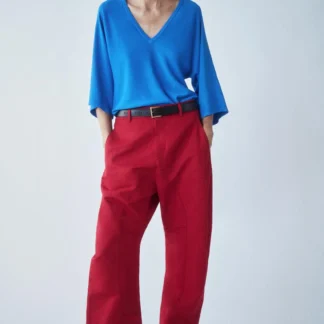 ZARA FLOWING V-NECK KNIT TOP