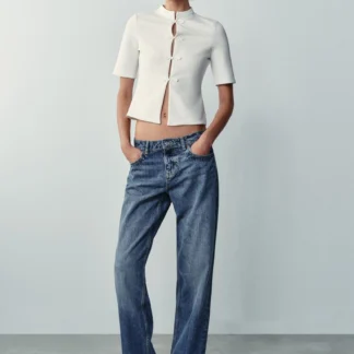 ZARA SHORT SLEEVE TOP WITH FROG FASTENING