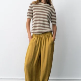 ZARA SHORT SLEEVE KNIT TOP