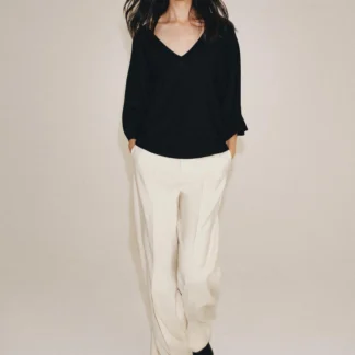 ZARA FLOWING V-NECK KNIT TOP
