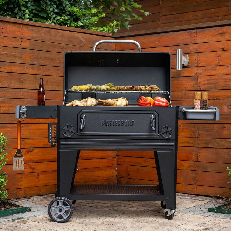 COSTCO Masterbuilt 36 inch Charcoal Wagon Grill