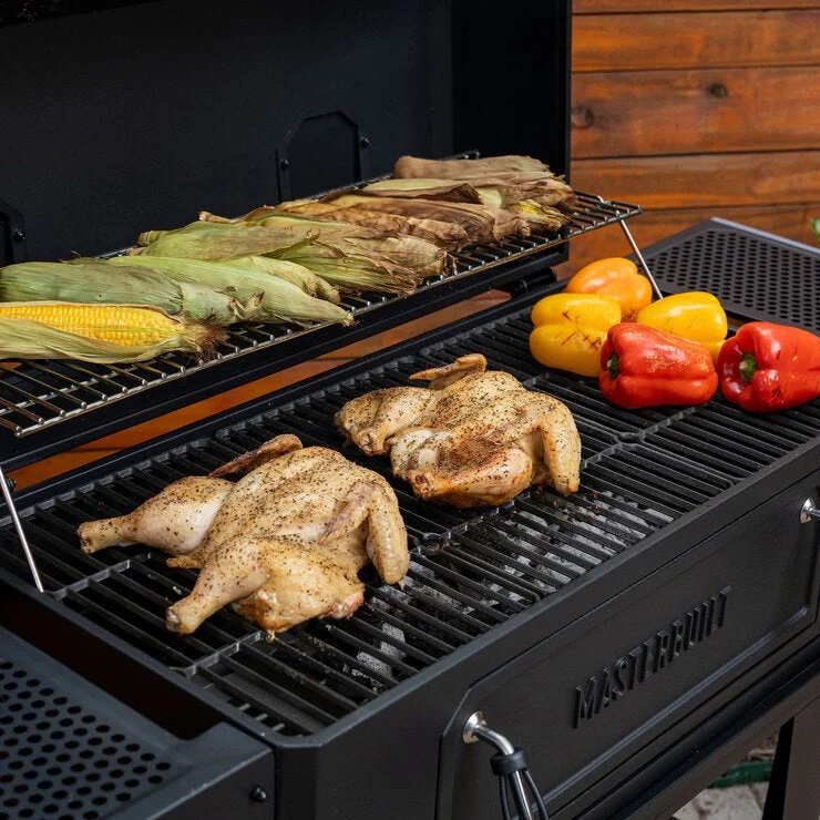 COSTCO Masterbuilt 36 inch Charcoal Wagon Grill - Image 3