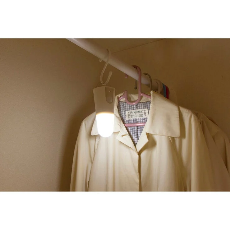 COSTCO IRIS OHYAMA LED Sencor Light Battery Operated Stand Type Neutral/Incandescent - Image 4