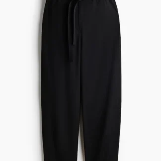 H&M ベルテッドバレルパンツ