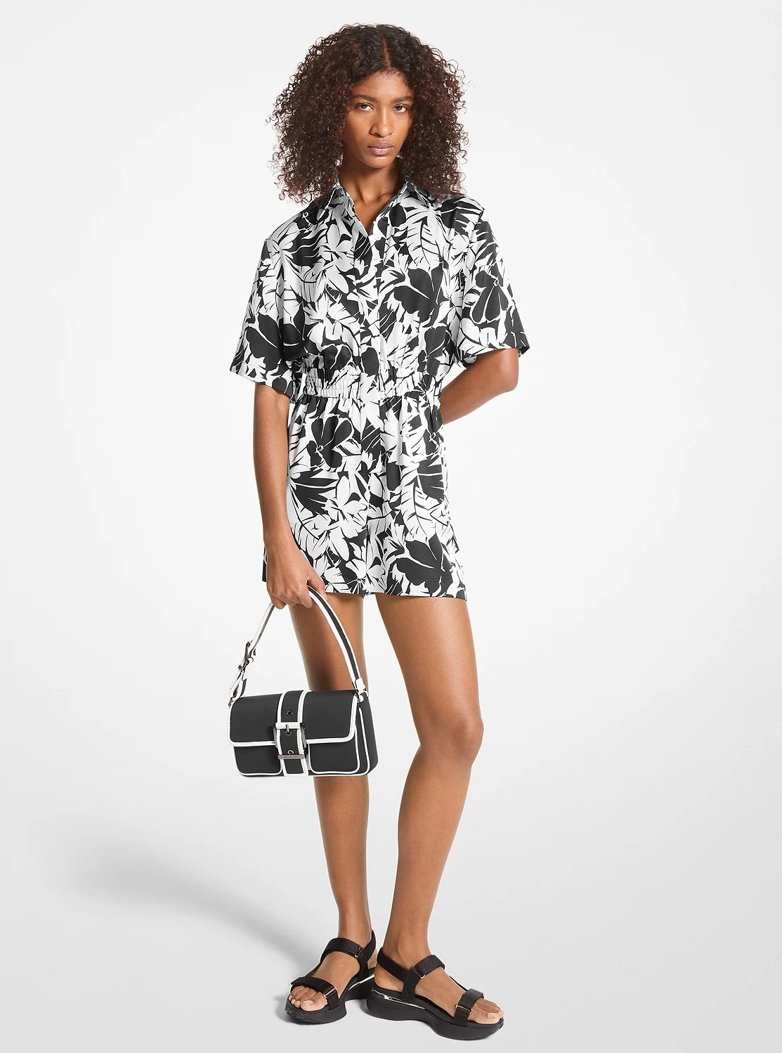Michael Kors パームプリント サテン ロンパース