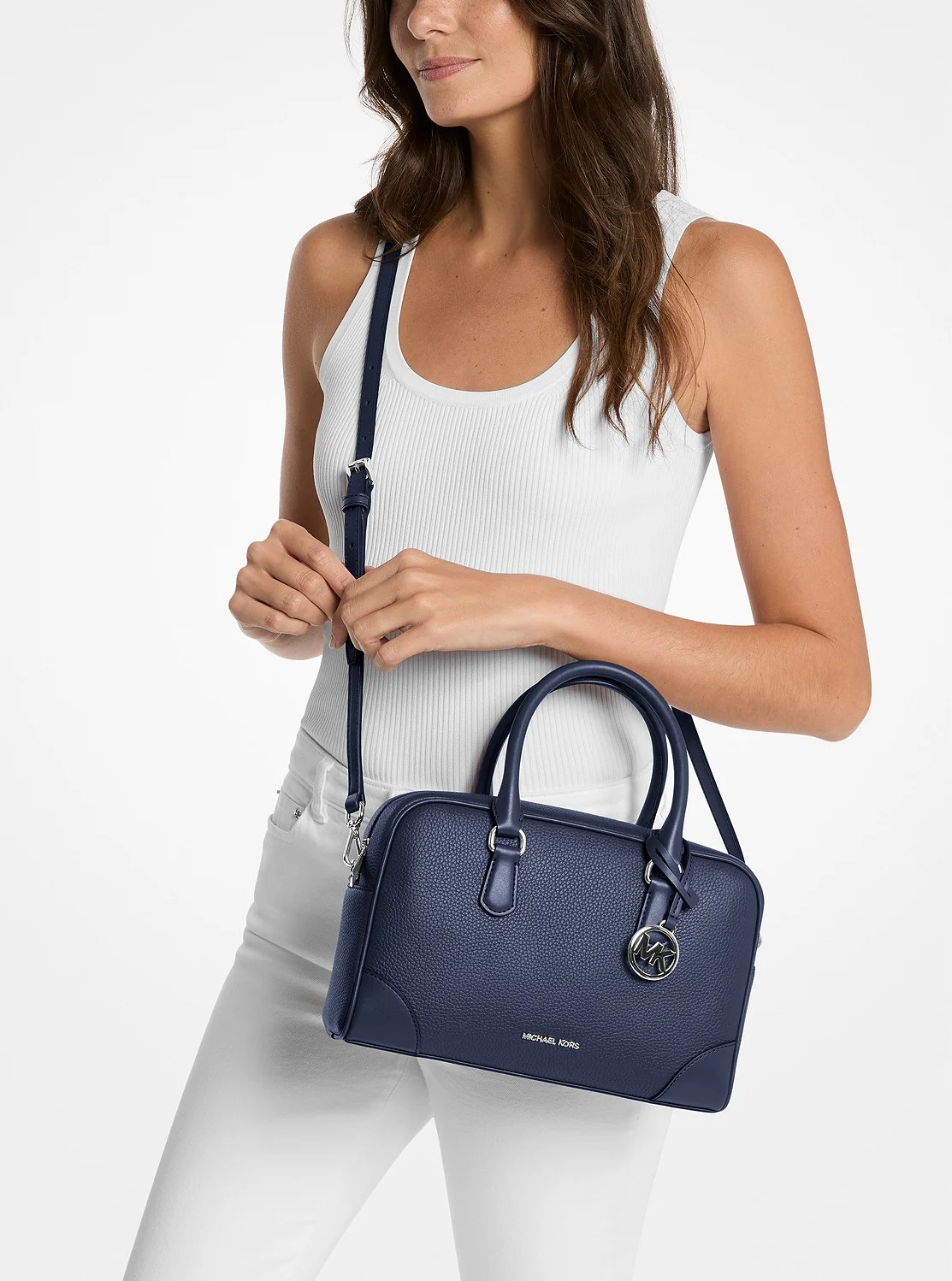Michael Kors THOMPSON ぺブル レザー ダッフル サッチェル ミディアム - Image 4