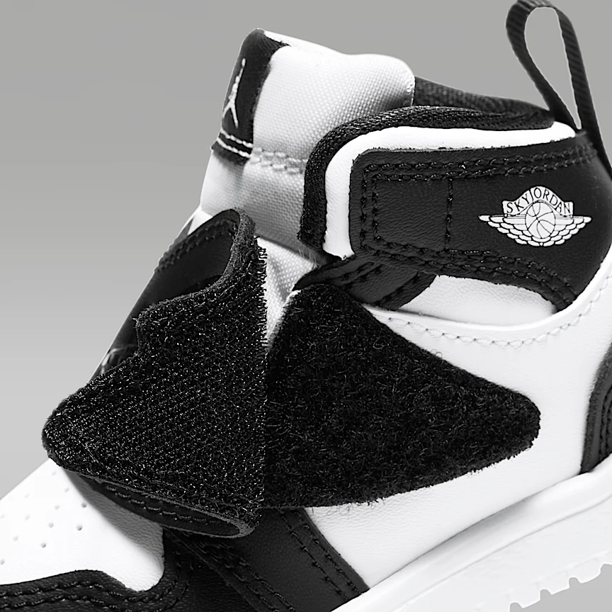 NIKE スカイ ジョーダン 1 — ベビー シューズ - Image 8