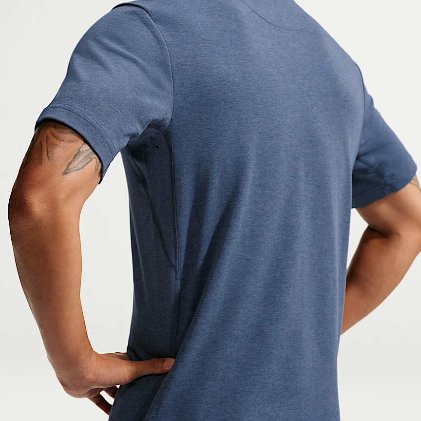 NIKE Dri-FIT プライマリー — メンズ トレーニング Tシャツ - Image 2