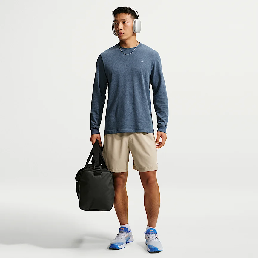 NIKE プライマリー — メンズ Dri-FIT ロングスリーブ バーサタイル トップ - Image 4