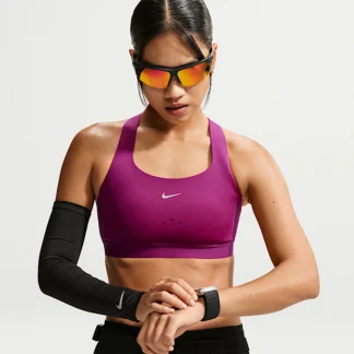 NIKE スウィフト — ウィメンズ ハイサポート スポーツブラ (軽量裏地付き)