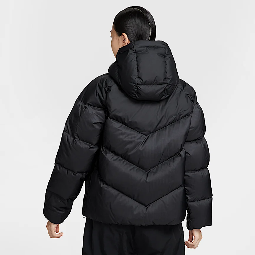NIKE スポーツウェア ウィンドパファー — ウィメンズ Storm-FIT ルーズ フーデッド ダウン パファー - Image 2