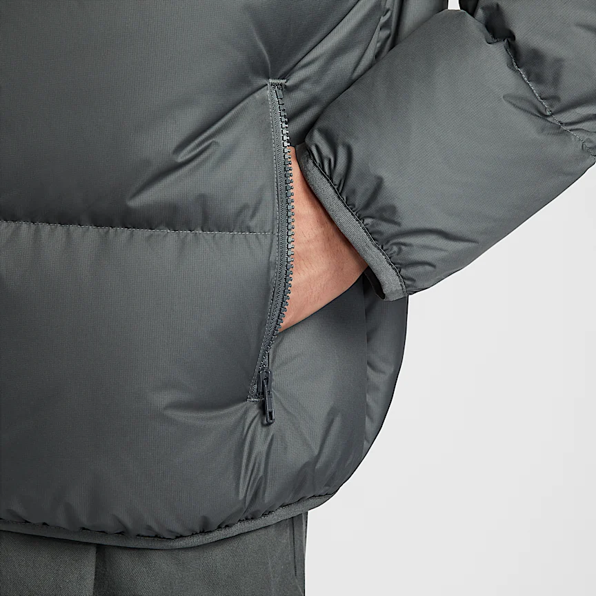 NIKE スポーツウェア クラブ — メンズ Therma-FIT ダウン パファー ジャケット - Image 6