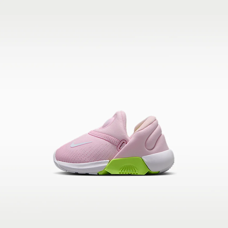 NIKE スウッシュ ゴー — ベビーシューズ