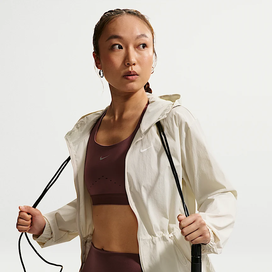 NIKE ワン — ウィメンズ UV フーデッド トレーニングジャケット - Image 3
