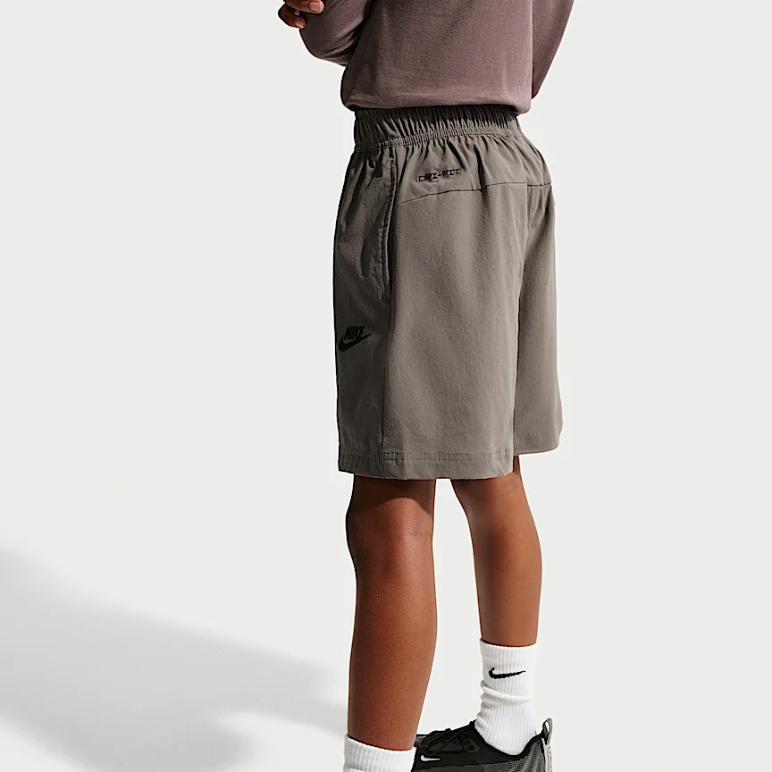 NIKE スポーツウェア テック — ジュニア (ボーイズ) ウーブン ショートパンツ - Image 3