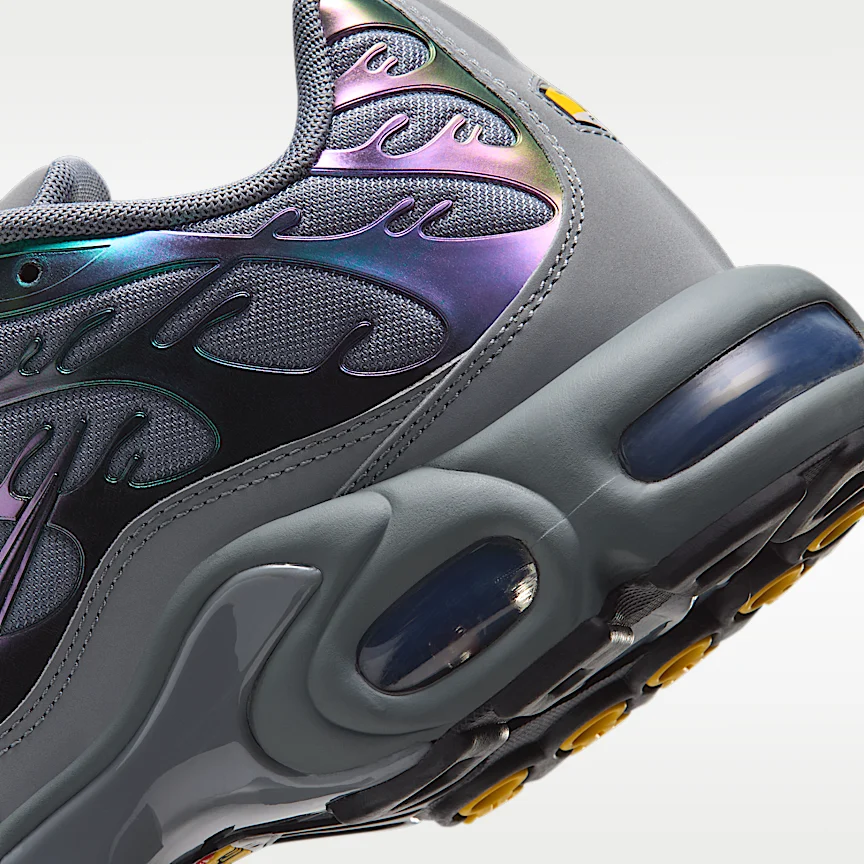 NIKE エア マックス プラス プレミアム — メンズシューズ - Image 8