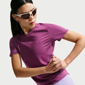 NIKE スウィフト Aero-FIT — ウィメンズ ショートスリーブ ランニングトップ