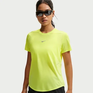 NIKE スウィフト Aero-FIT — ウィメンズ ショートスリーブ ランニングトップ