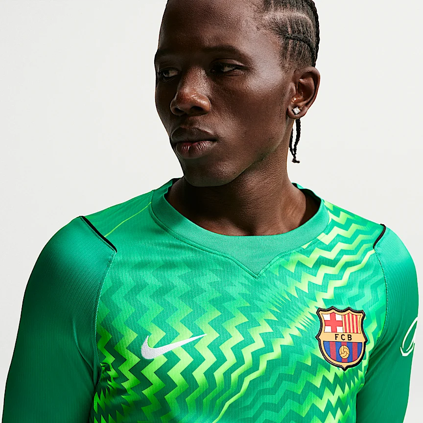 NIKE FC Barcelona 2026/27 Stadium Goalkeeper — Men's Nike Dri-FIT Soccer Replica Jersey - Image 3