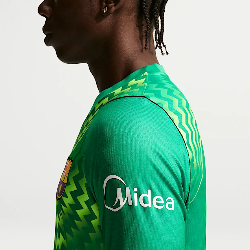 NIKE FC Barcelona 2026/27 Stadium Goalkeeper — Men's Nike Dri-FIT Soccer Replica Jersey - Image 6
