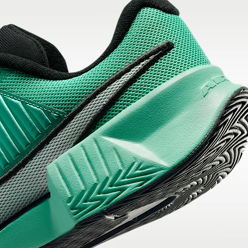 NIKE Zoom GP Challenge Pro PRM — Women's Hard Court Tennis Shoes - Image 8