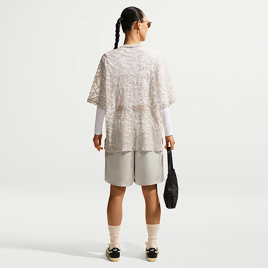 NIKE スポーツウェア チル レース — ウィメンズ ルーズ ミッドライズ ショートパンツ - Image 5