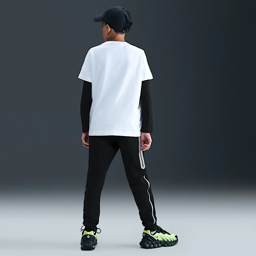 NIKE スポーツウェア テック フリース — ジュニア ジョガー リフレクティブ (再帰反射) デザインのアクセント付き - Image 6