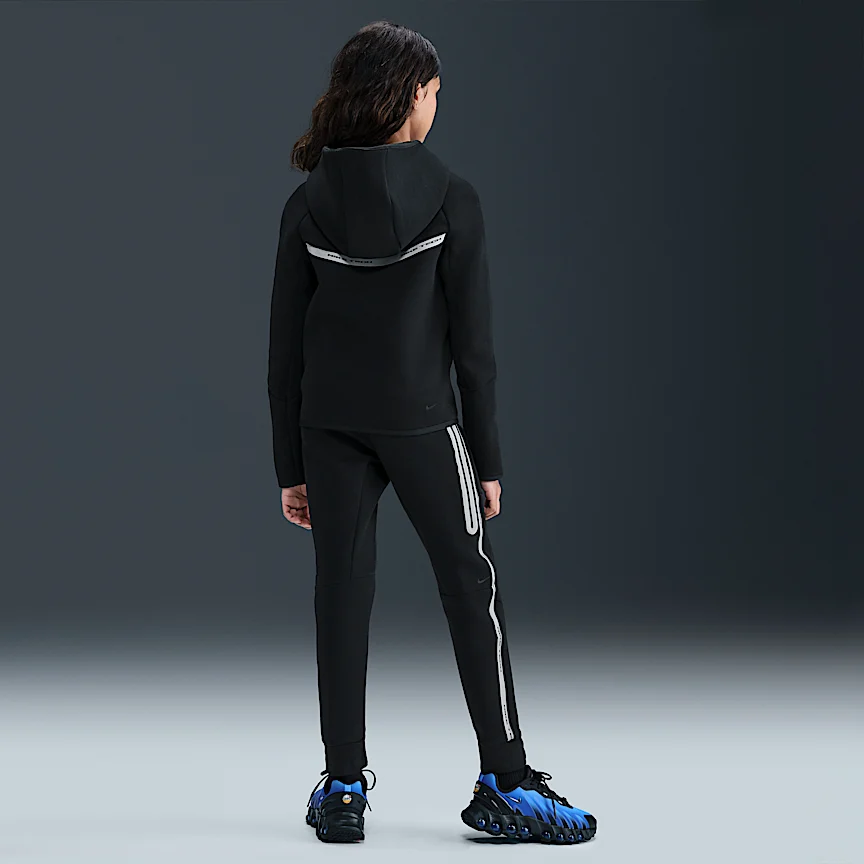 NIKE スポーツウェア テック フリース — ジュニア ジョガー リフレクティブ (再帰反射) デザインのアクセント付き - Image 7