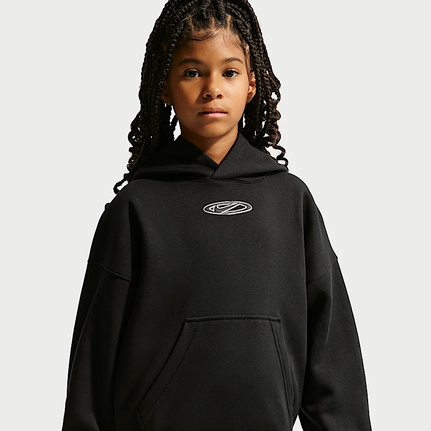 NIKE Sportswear Club Fleece — Big Kids' Oversized Hoodie - Image 2