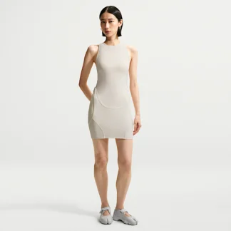 NIKE エナジー — ウィメンズタンクトップ