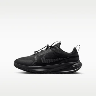 NIKE スター ランナー ユーティリティ — ジュニア ランニングシューズ トグル付き