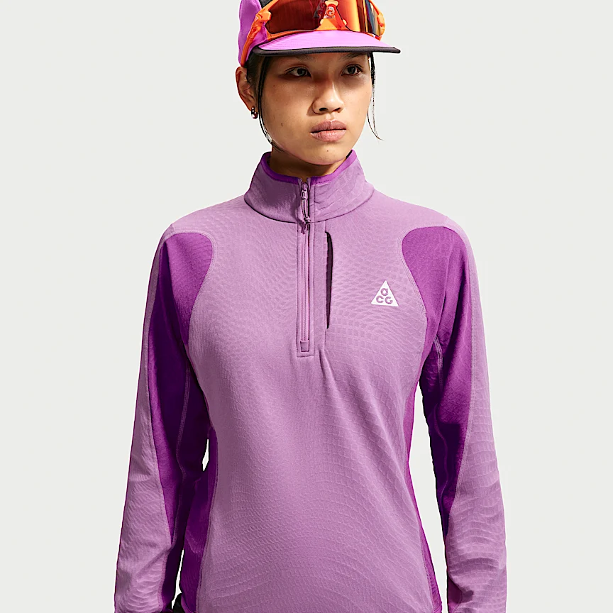 NIKE ACG "Wolf Grid" — ウィメンズ Therma-FIT ハーフジップ ハイキングトップス