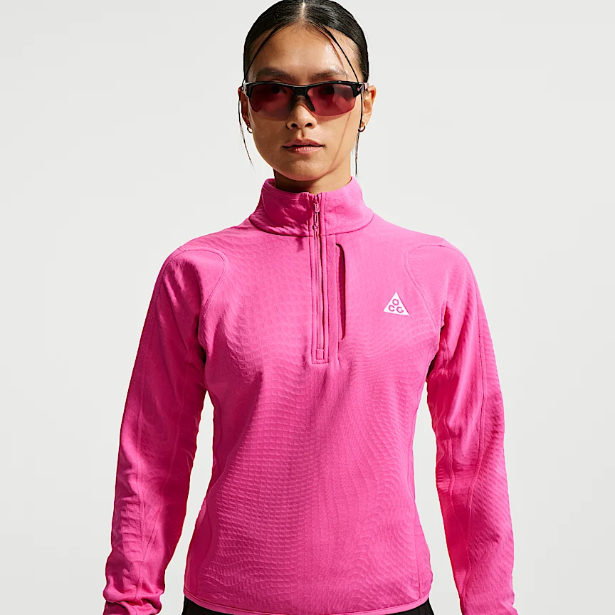 NIKE ACG "Wolf Grid" — ウィメンズ Therma-FIT ハーフジップ ハイキングトップス