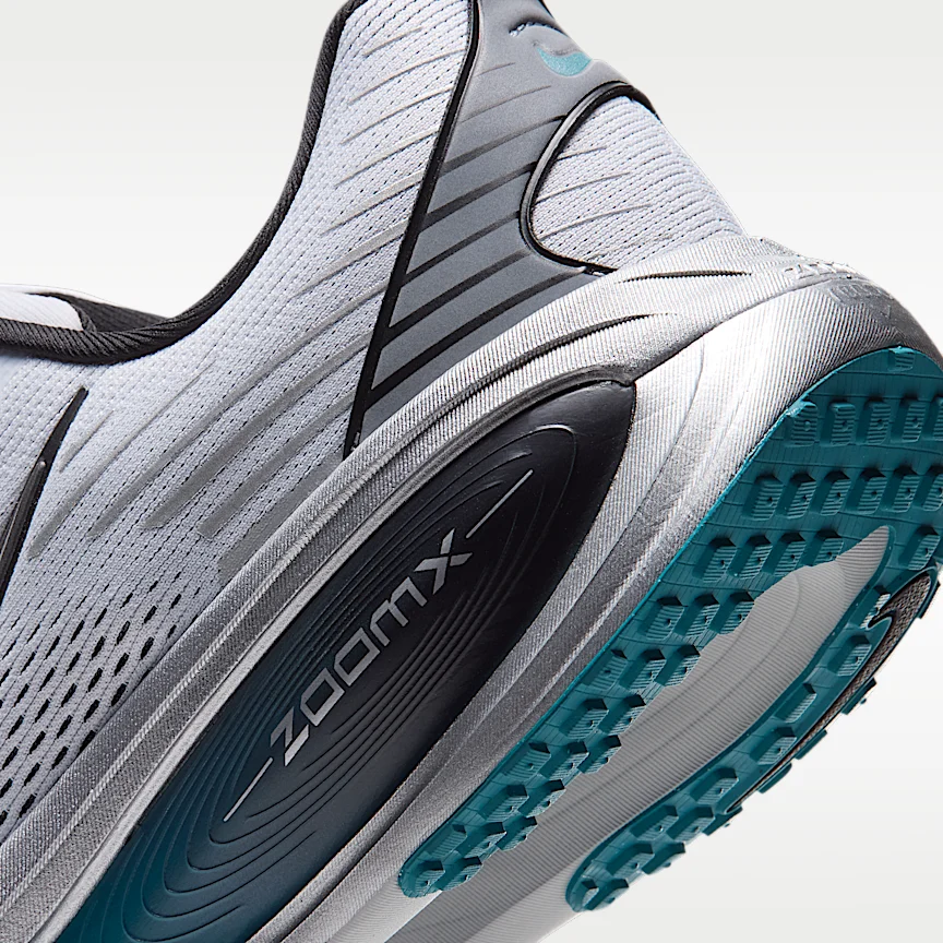 NIKE Vomero 18 — Men's Road Running Shoes - Image 8