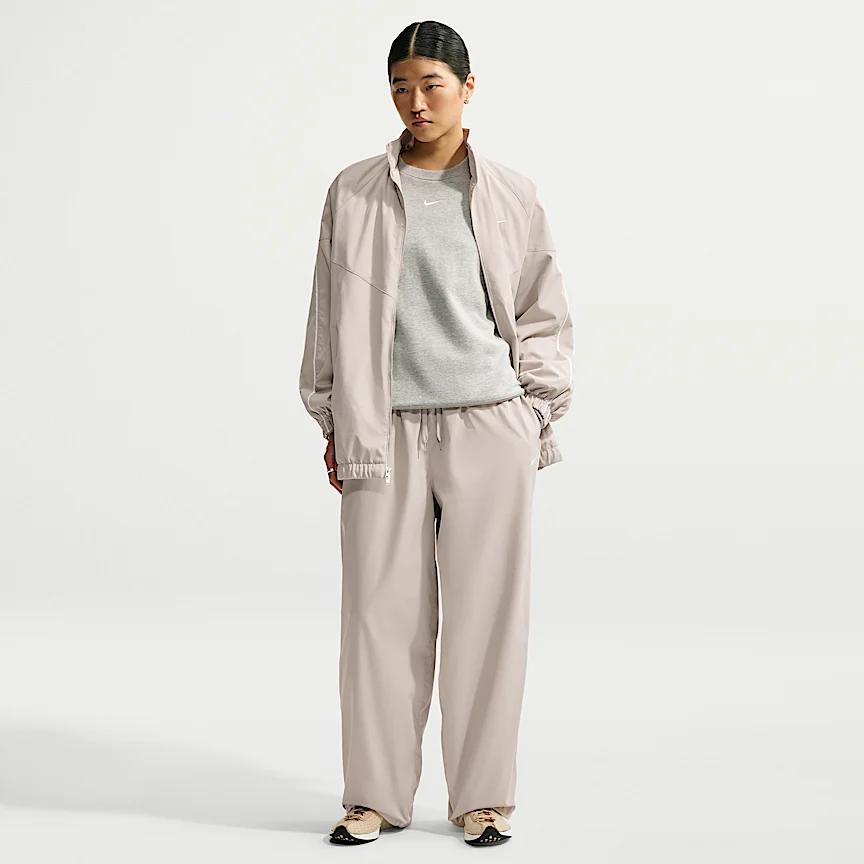 NIKE Sportswear — ウィメンズ ルーズ ハイウエスト トラックパンツ