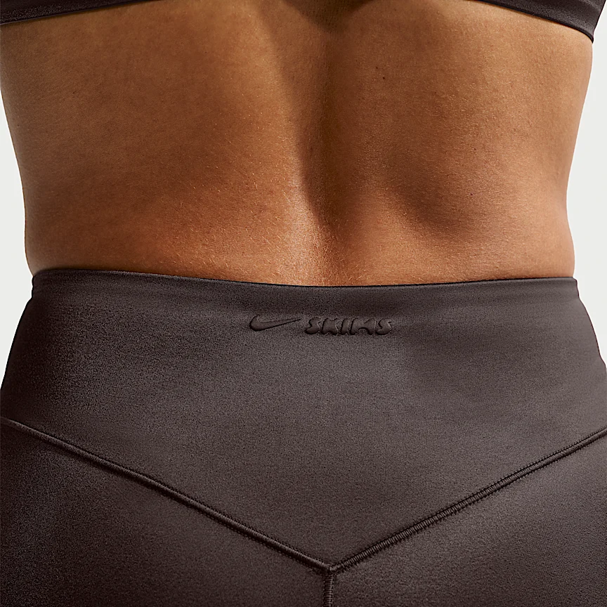 NIKE NikeSKIMS サテン Shine — ウィメンズ ハイウエスト ボンディング 74cm レギンス - Image 6