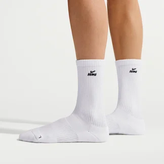 NIKE NikeSKIMS — ウィメンズ ピラティス クルーソックス (1 足)
