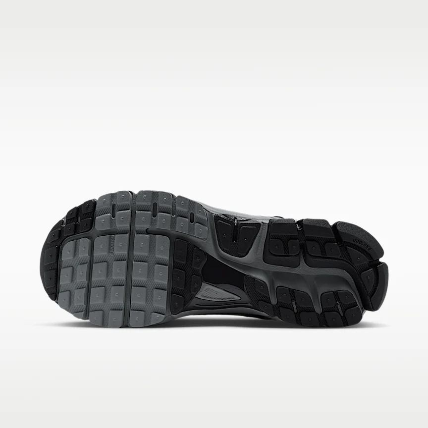 NIKE ズーム ボメロ 5 — ウィメンズシューズ - Image 2