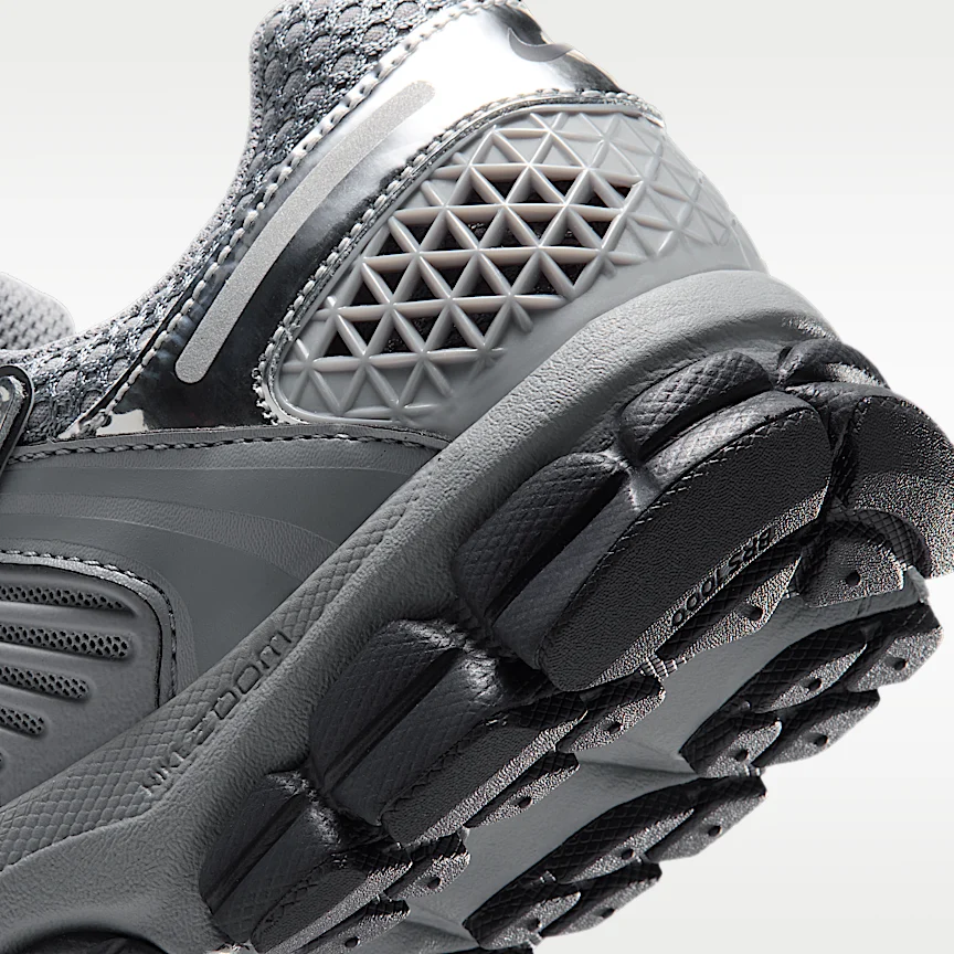 NIKE ズーム ボメロ 5 — ウィメンズシューズ - Image 8