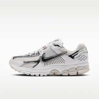NIKE ズーム ボメロ 5 — ウィメンズシューズ