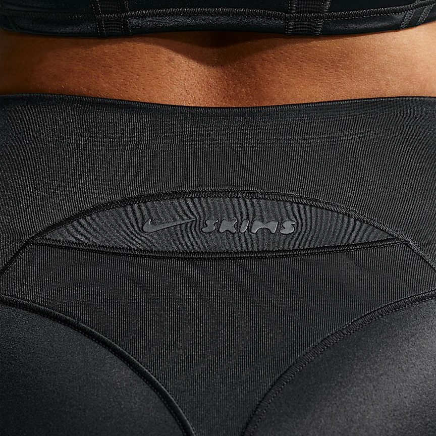 NIKE NikeSKIMS Satin Shine — ウィメンズ ハイウエスト 66cm レギンス - Image 6