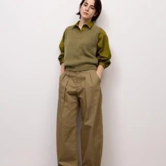 GU チノタックバレルパンツ(丈短め)