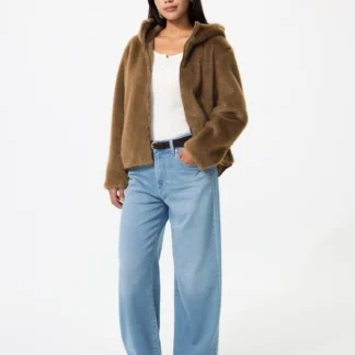 UNIQLO EZYワイドストレートジーンズ