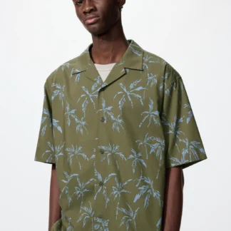 UNIQLO オープンカラーシャツ