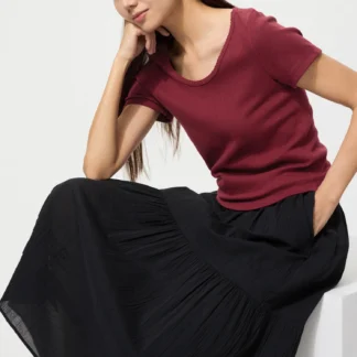 UNIQLO ポインテールラウンドネックミニT