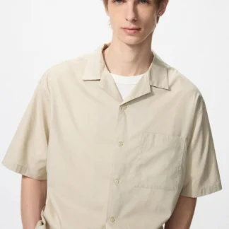 UNIQLO オープンカラーシャツ