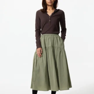 UNIQLO ナイロンギャザースカート/丈短め