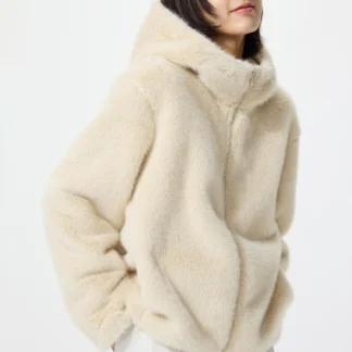 UNIQLO ファーライクフーディージャケット